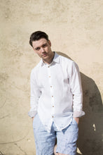 Marmaduke London luxury linen shirt, crafted from pure linen and finished with horn buttons. Featuring our popular hand drawn prints in cuffs and collar. Luxury summer menswear, beachwear.